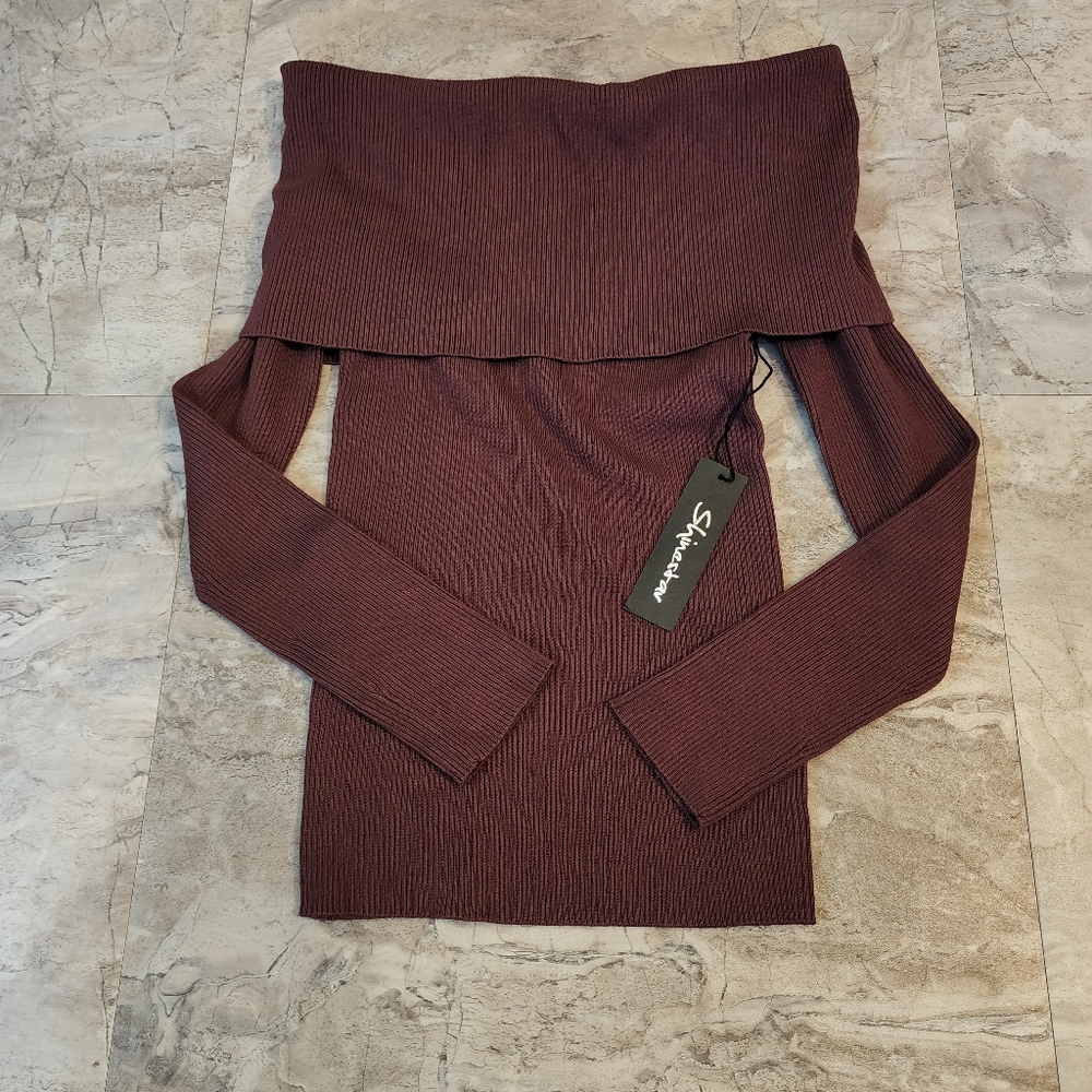 New with Tags Off the Shoulder ShineStar Swear Size Large
